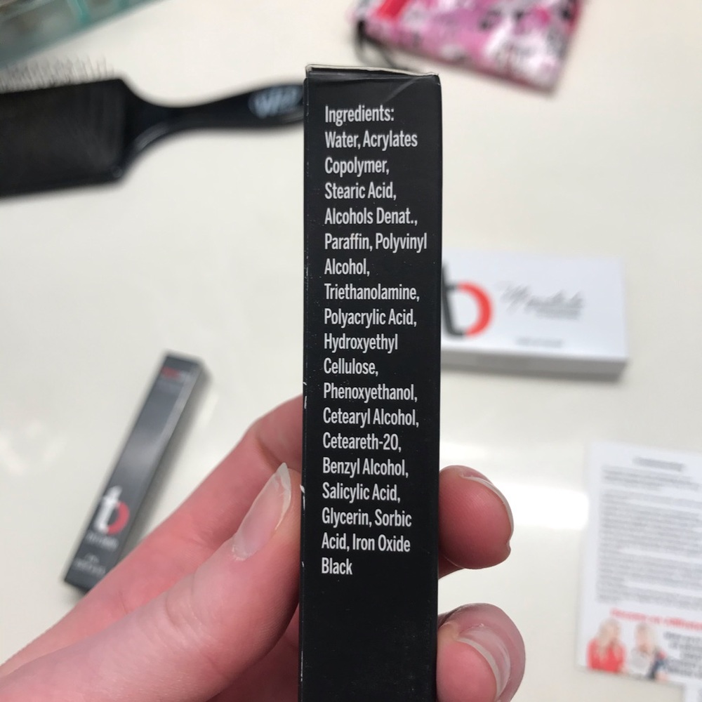 Magnetic Lashes - Picture 9 of 12
